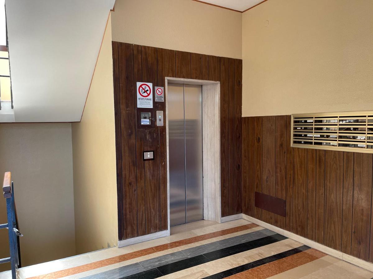 Desenzanoloft Official Partner Marriott Homes & Villas -Ciao Lago Family Apartment Desenzano del Garda Exterior photo